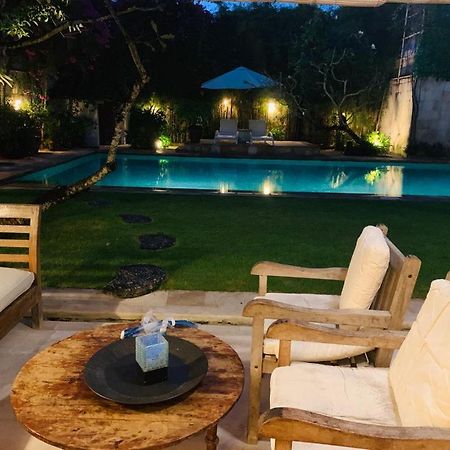 Villa Kunang Seminyak Exteriör bild